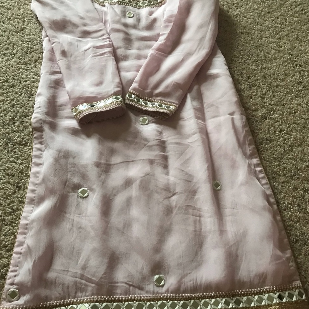 Light Lavender Pink Salwar Kameez - Picture 7 of 9